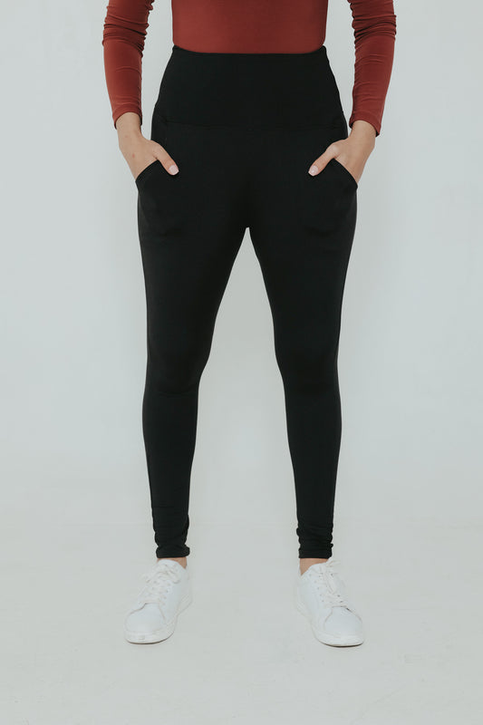 Ann with Pockets- Black